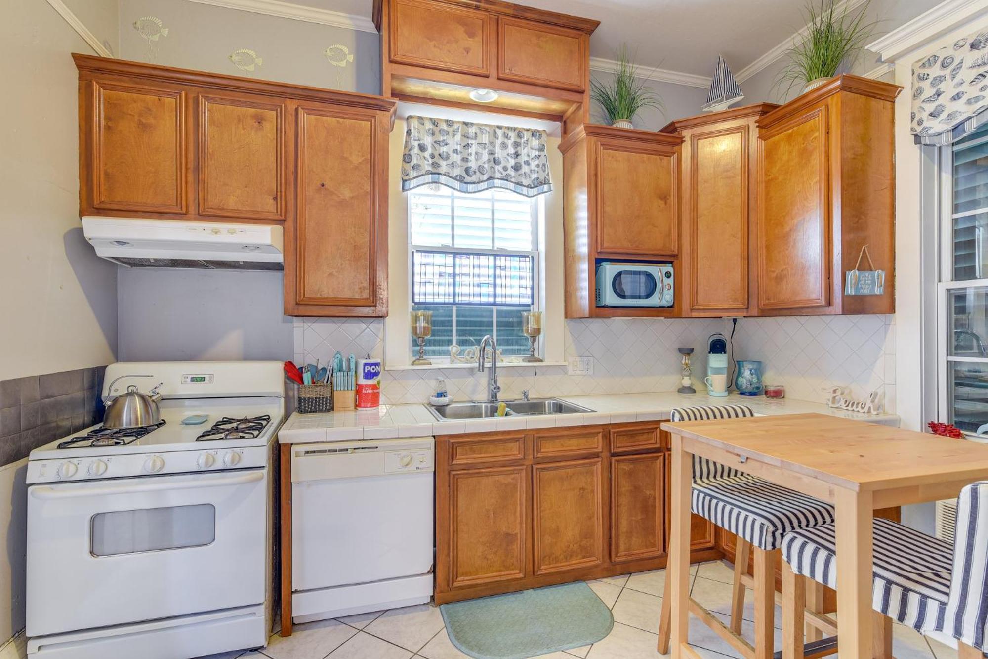 Coastal Galveston Studio About 1 Mi To Beach! المظهر الخارجي الصورة