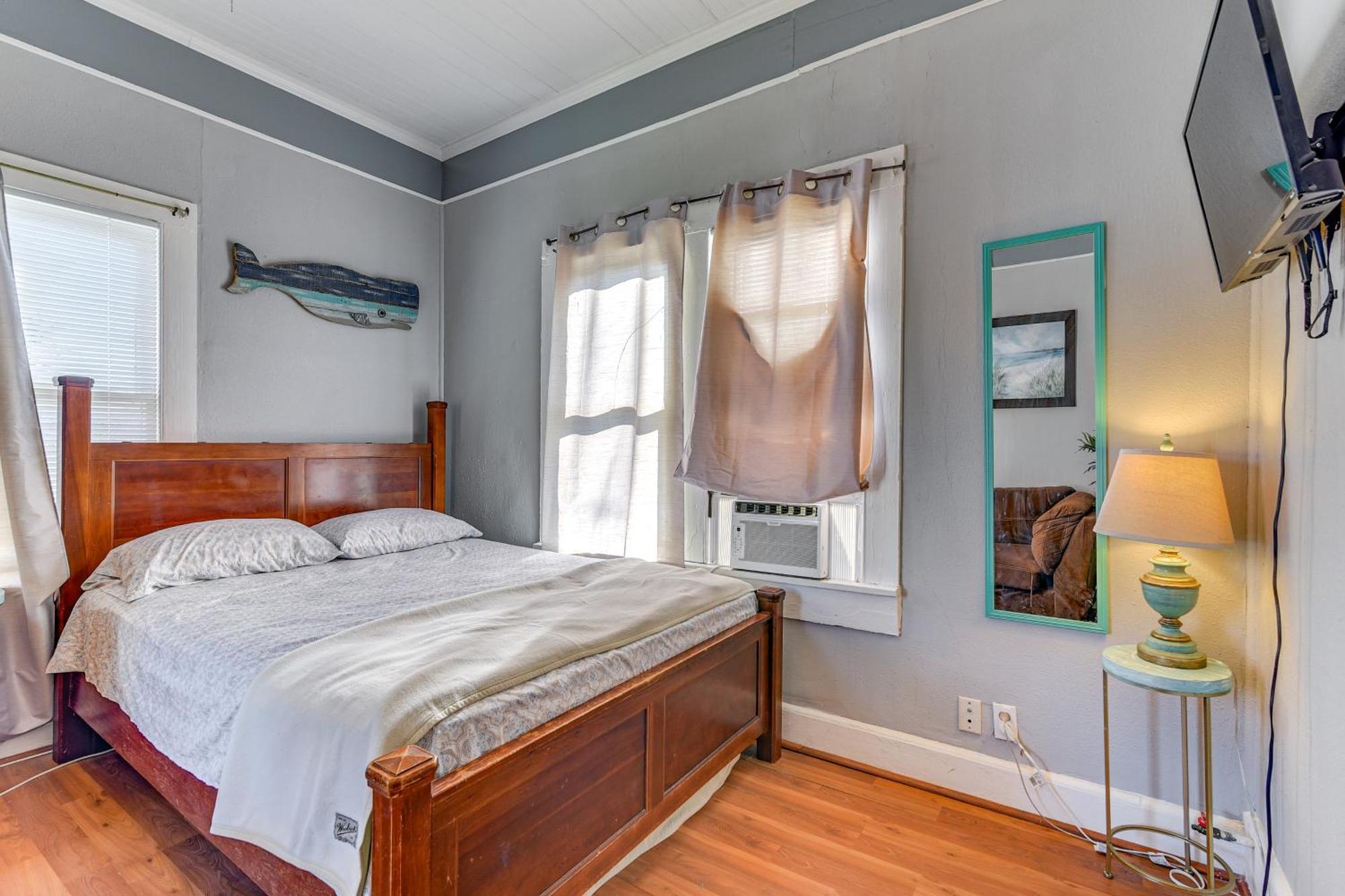 Coastal Galveston Studio About 1 Mi To Beach! المظهر الخارجي الصورة
