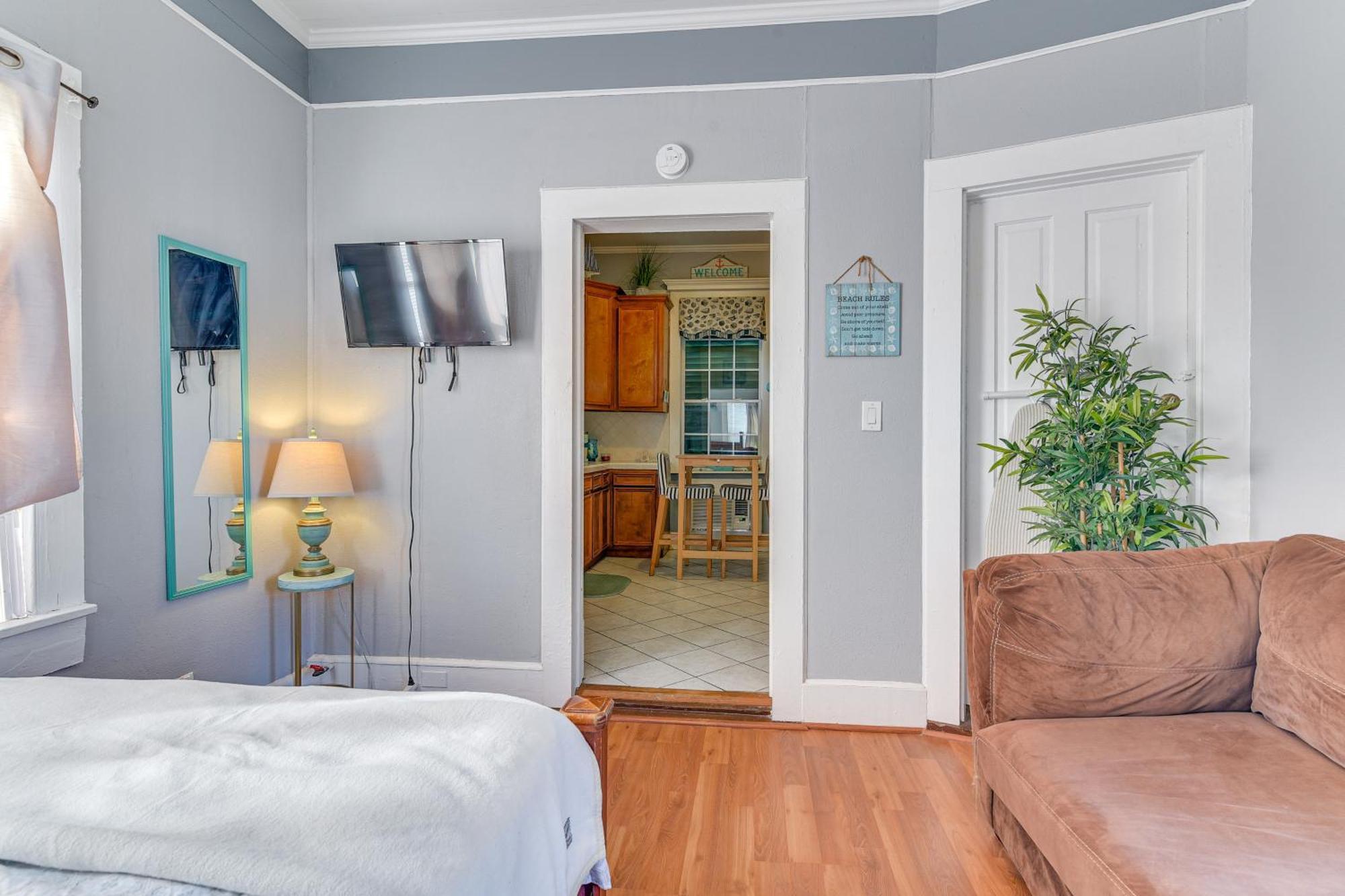 Coastal Galveston Studio About 1 Mi To Beach! المظهر الخارجي الصورة